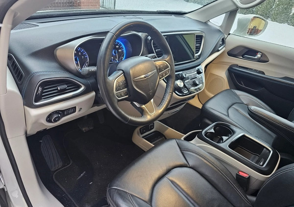 Chrysler Pacifica cena 210330 przebieg: 43351, rok produkcji 2021 z Mirsk małe 529